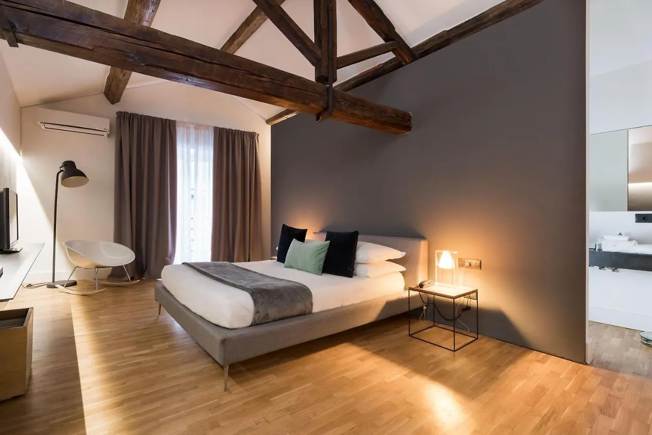 Habitat Boutique Hotel Catania 3*,
